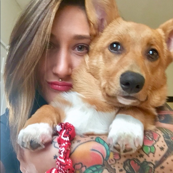 Meet your Posher, Heather - Picture 2 of 2